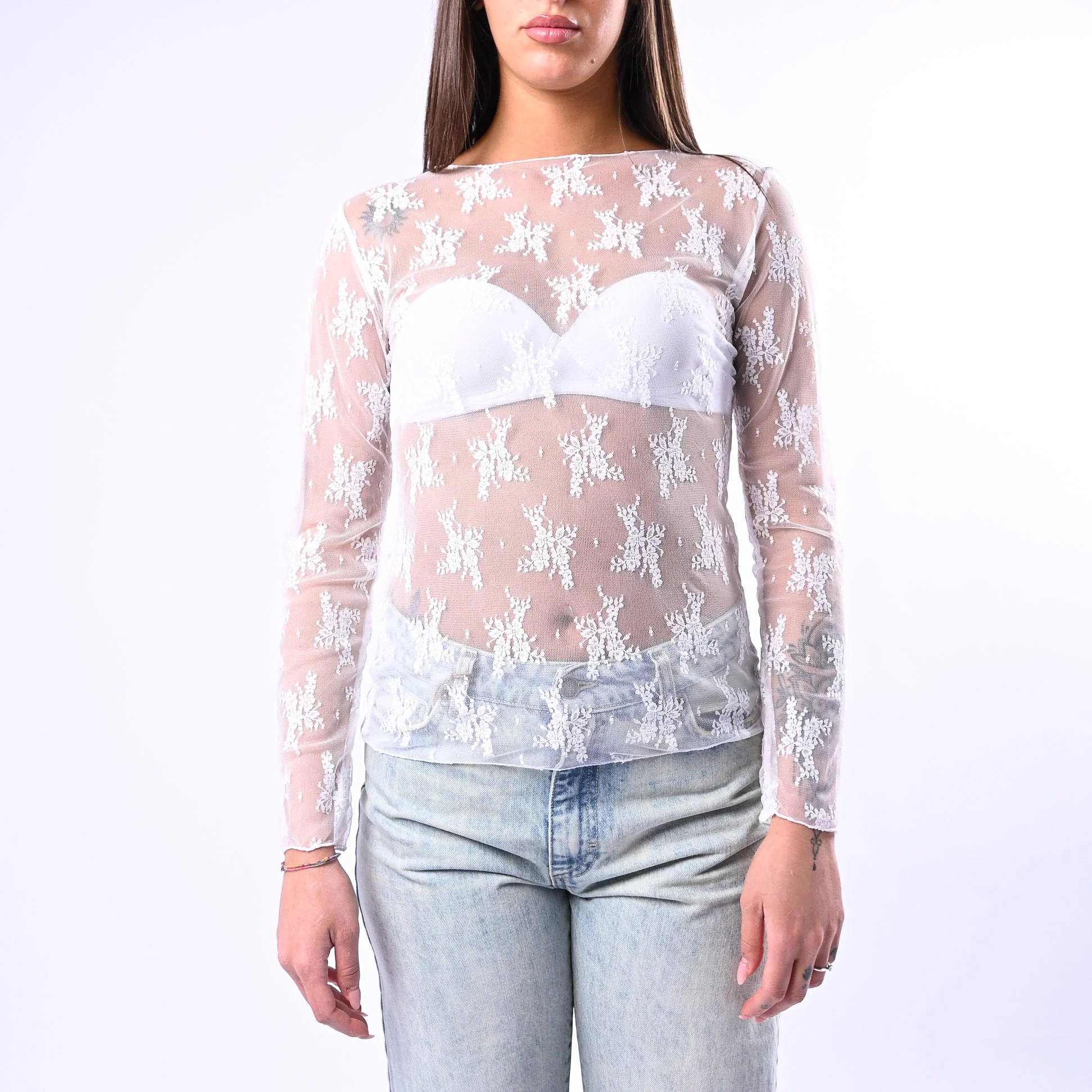 B LOVE - BLUSA IN PIZZO SCOLLO BARCHETTA ART.11817P - BIANCO - Image 2