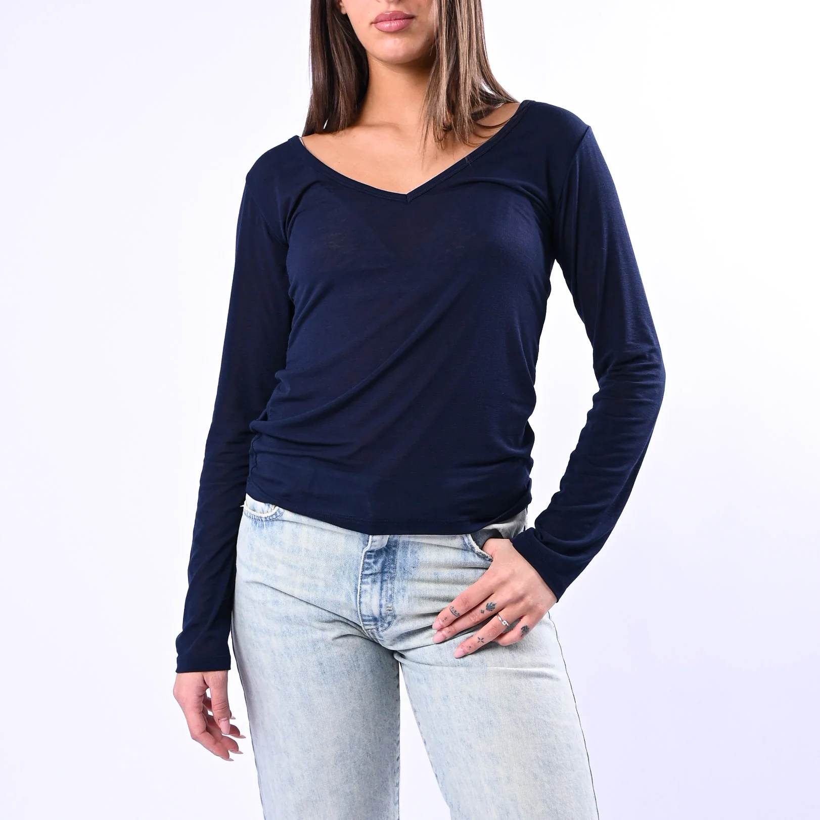 B LOVE - T-SHIRT SCOLLO V MISTO SETA ART.9490 - BLU
