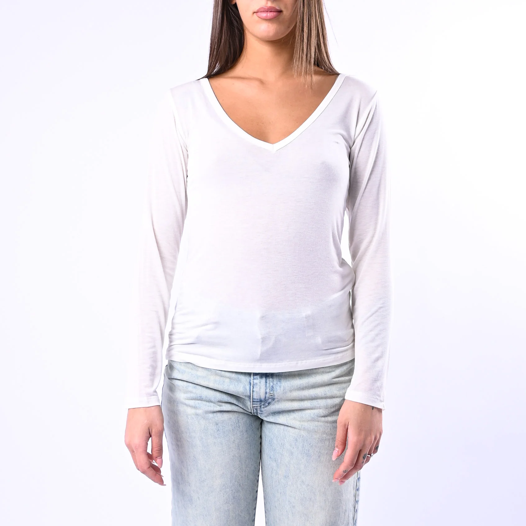 B LOVE - T-SHIRT SCOLLO V MISTO SETA ART.9490 - PANNA - Image 2