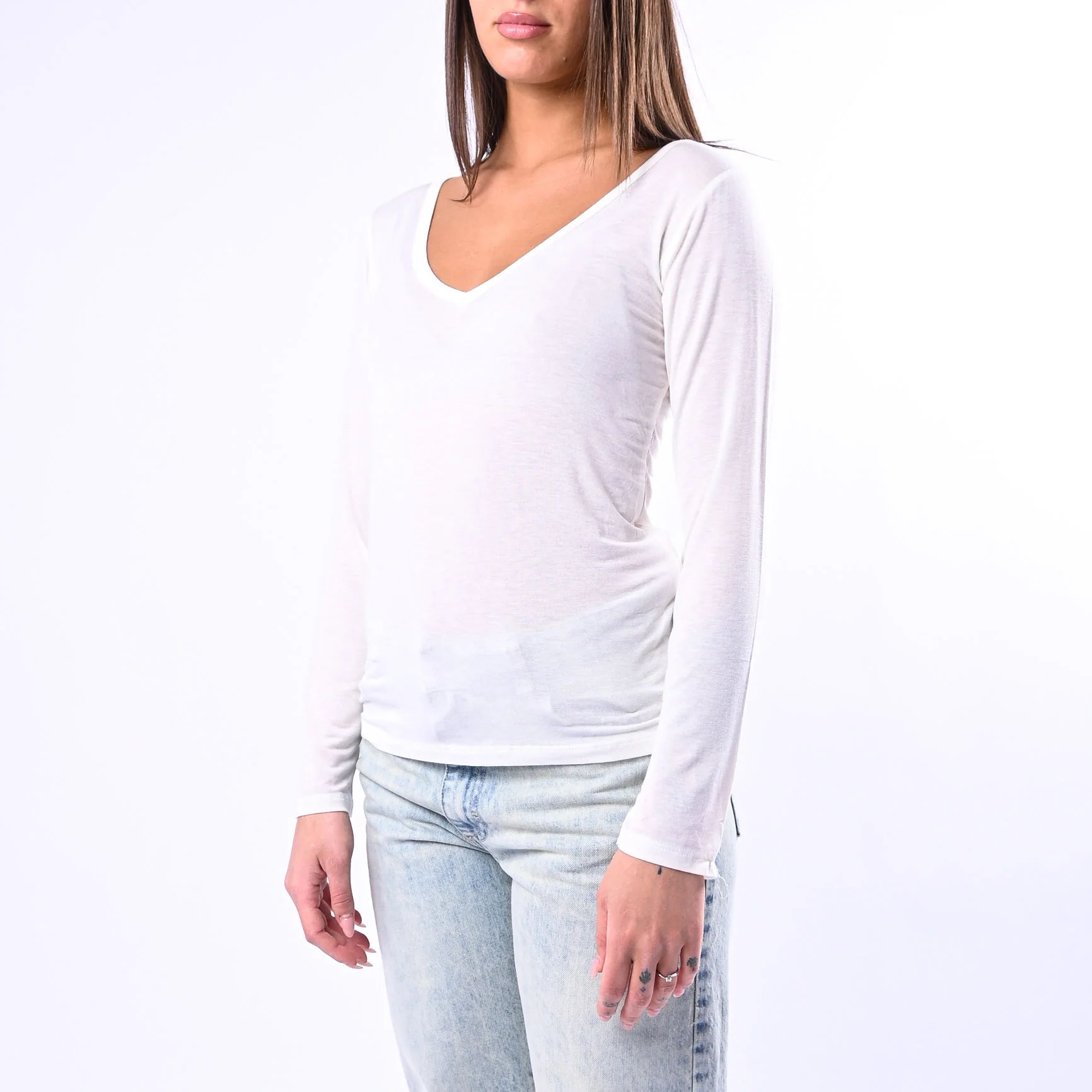 B LOVE - T-SHIRT SCOLLO V MISTO SETA ART.9490 - PANNA - Image 3