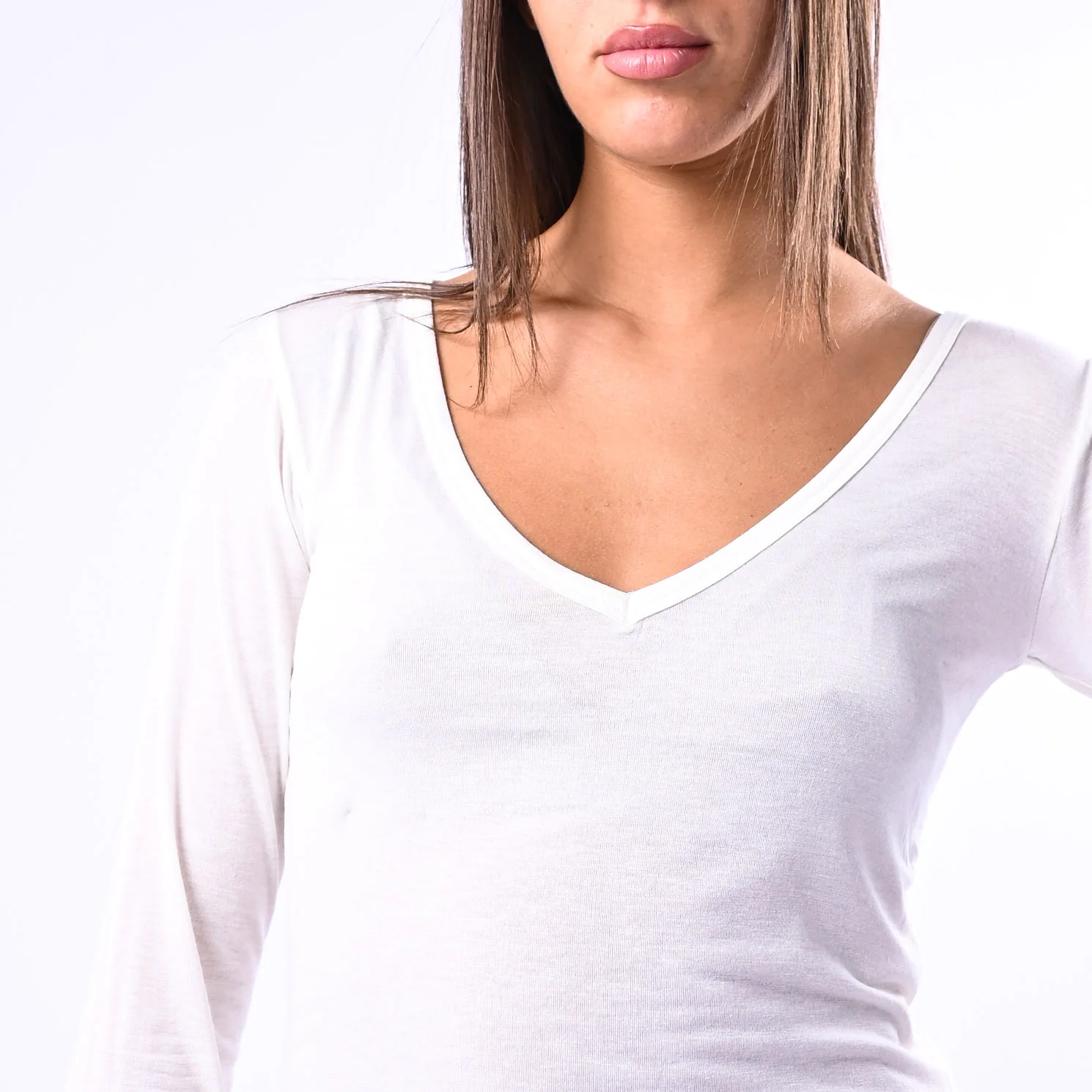 B LOVE - T-SHIRT SCOLLO V MISTO SETA ART.9490 - PANNA - Image 5