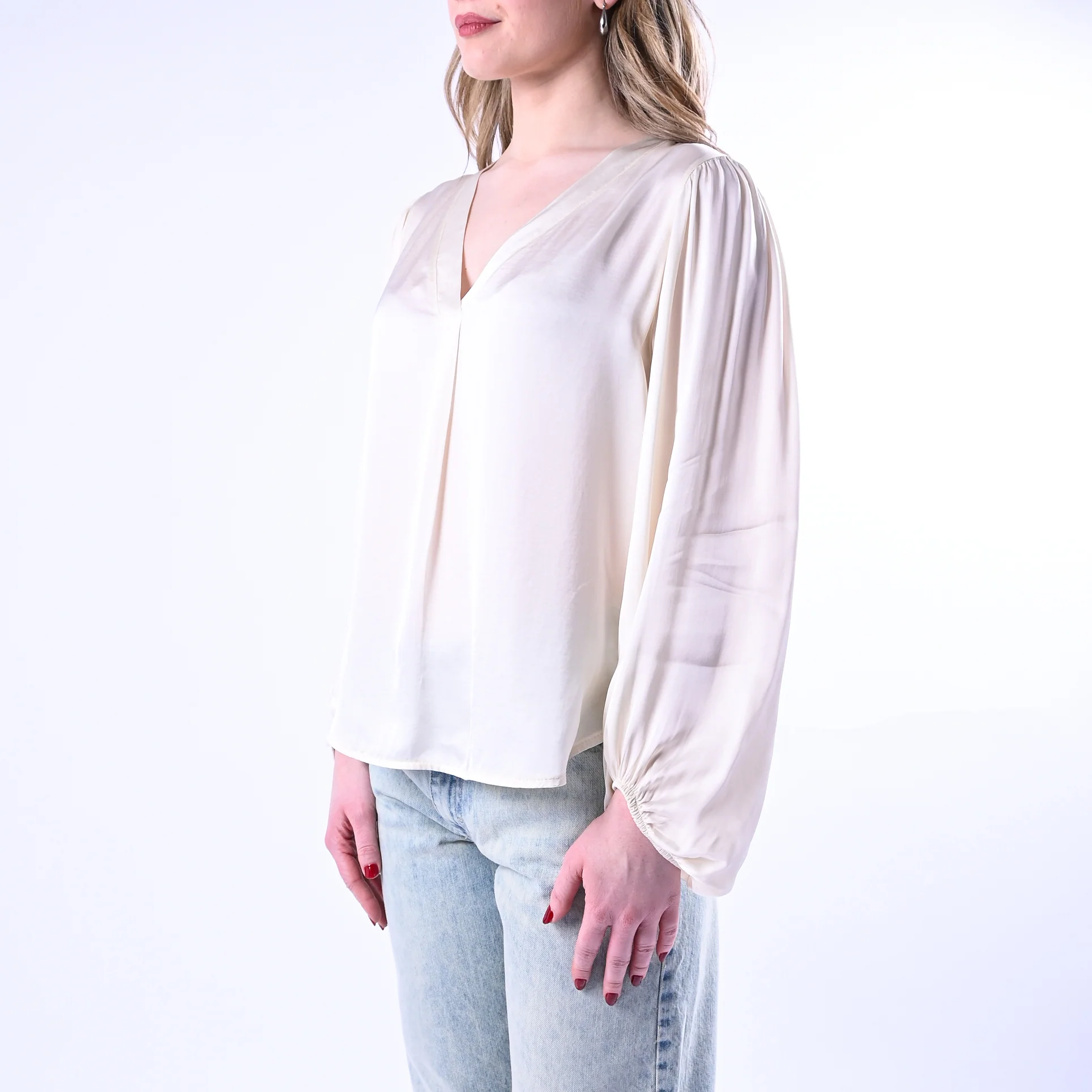 HAVEONE - BLUSA SCOLLO V IN VISCOSA ART.CWG-Q006 - BURRO - Image 3