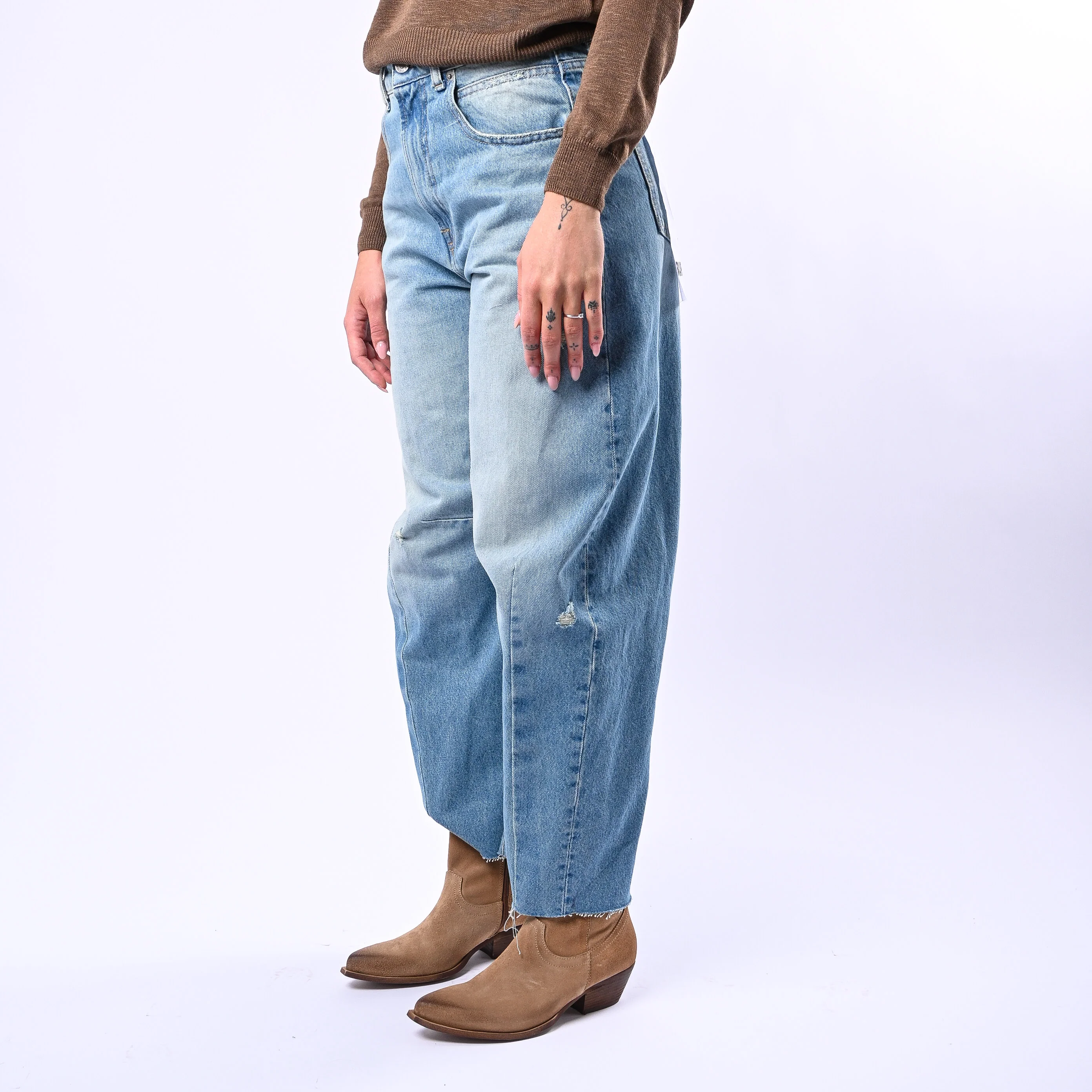 HAVEONE - JEANS BARBARA BALLOON CON ROTTURE ART.PFA-Q078 - LAVAGGIO CHIARO - Image 3