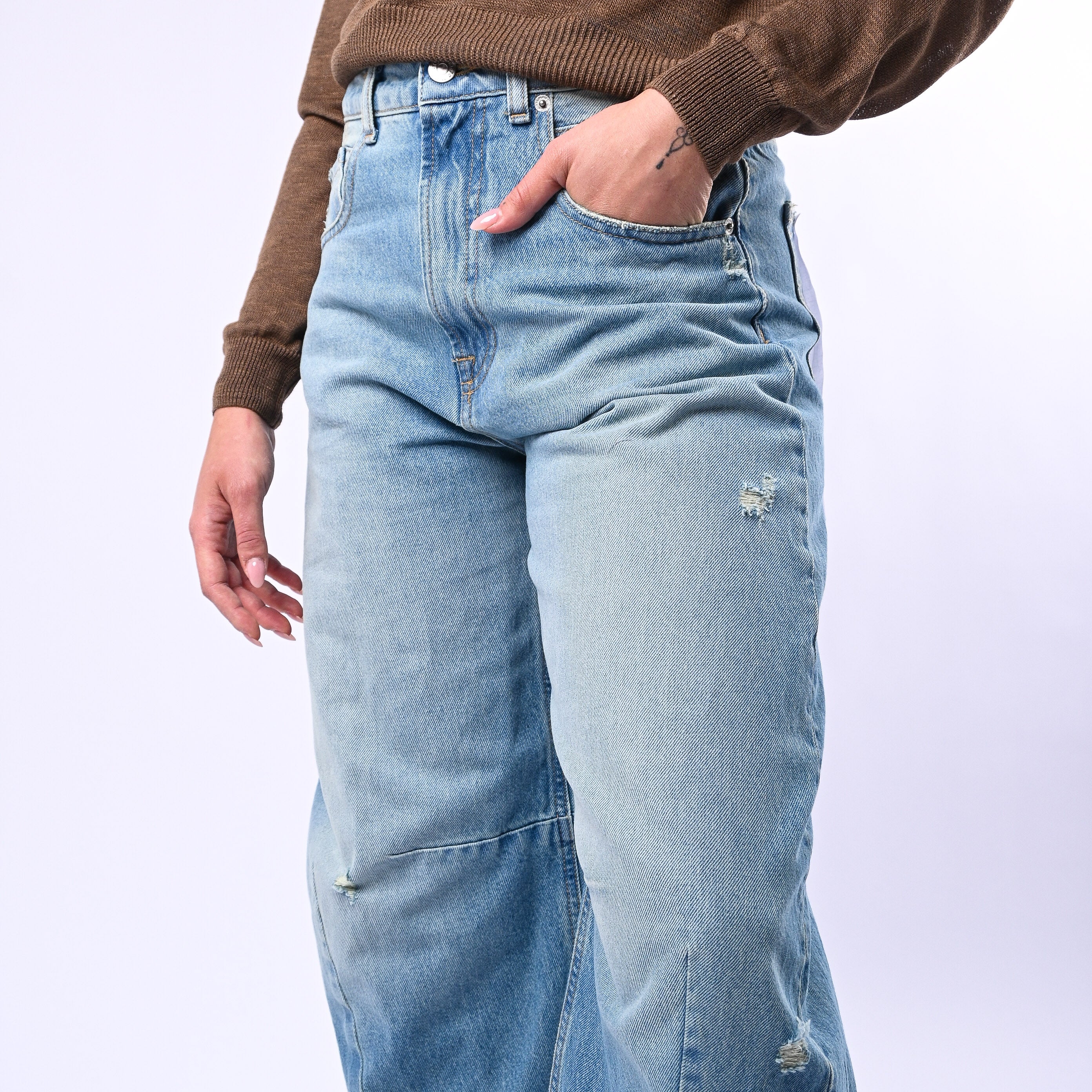 HAVEONE - JEANS BARBARA BALLOON CON ROTTURE ART.PFA-Q078 - LAVAGGIO CHIARO - Image 5