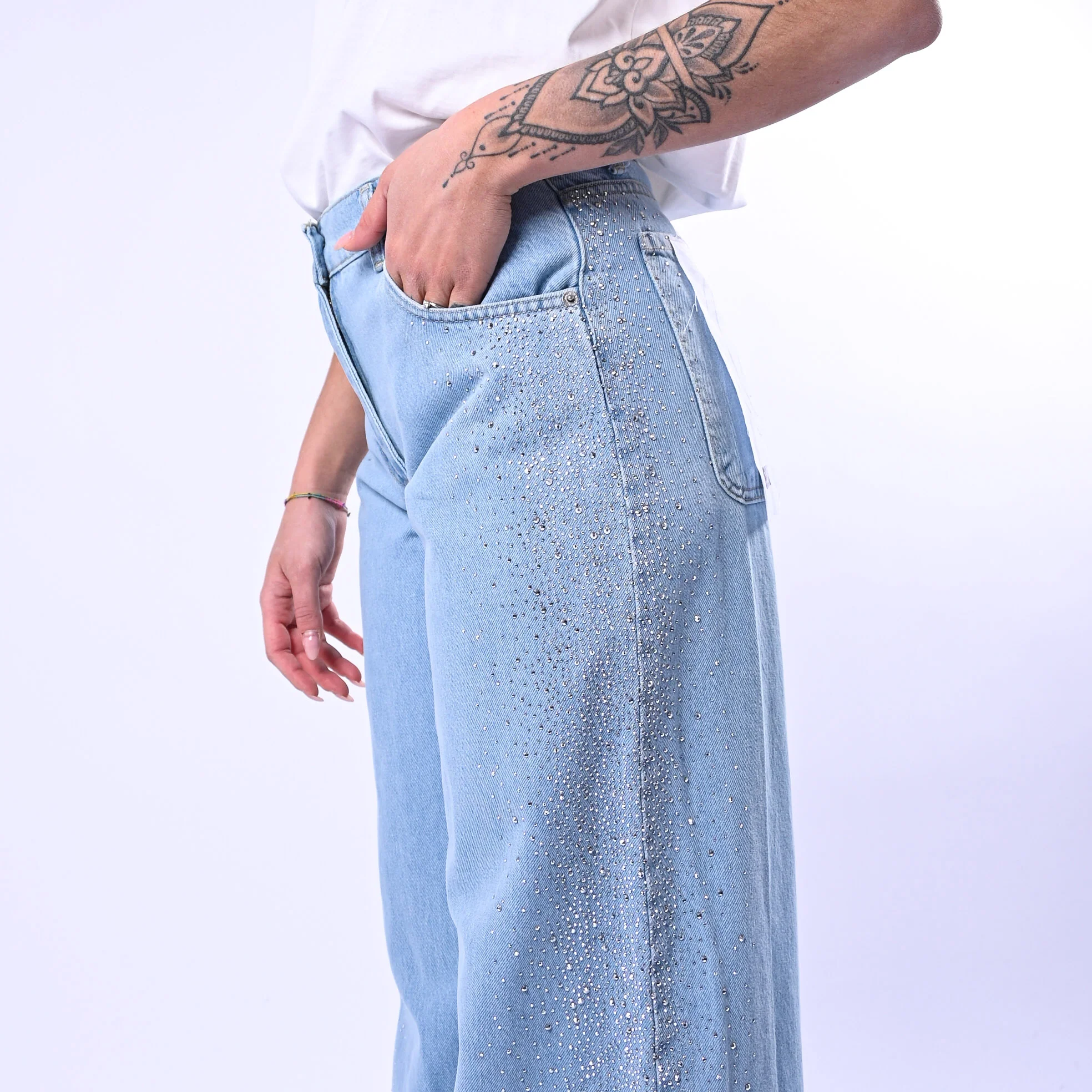 HAVEONE - JEANS BELLA CON STRASS ART.PLS-Q023 - LAVAGGIO CHIARO - Image 5
