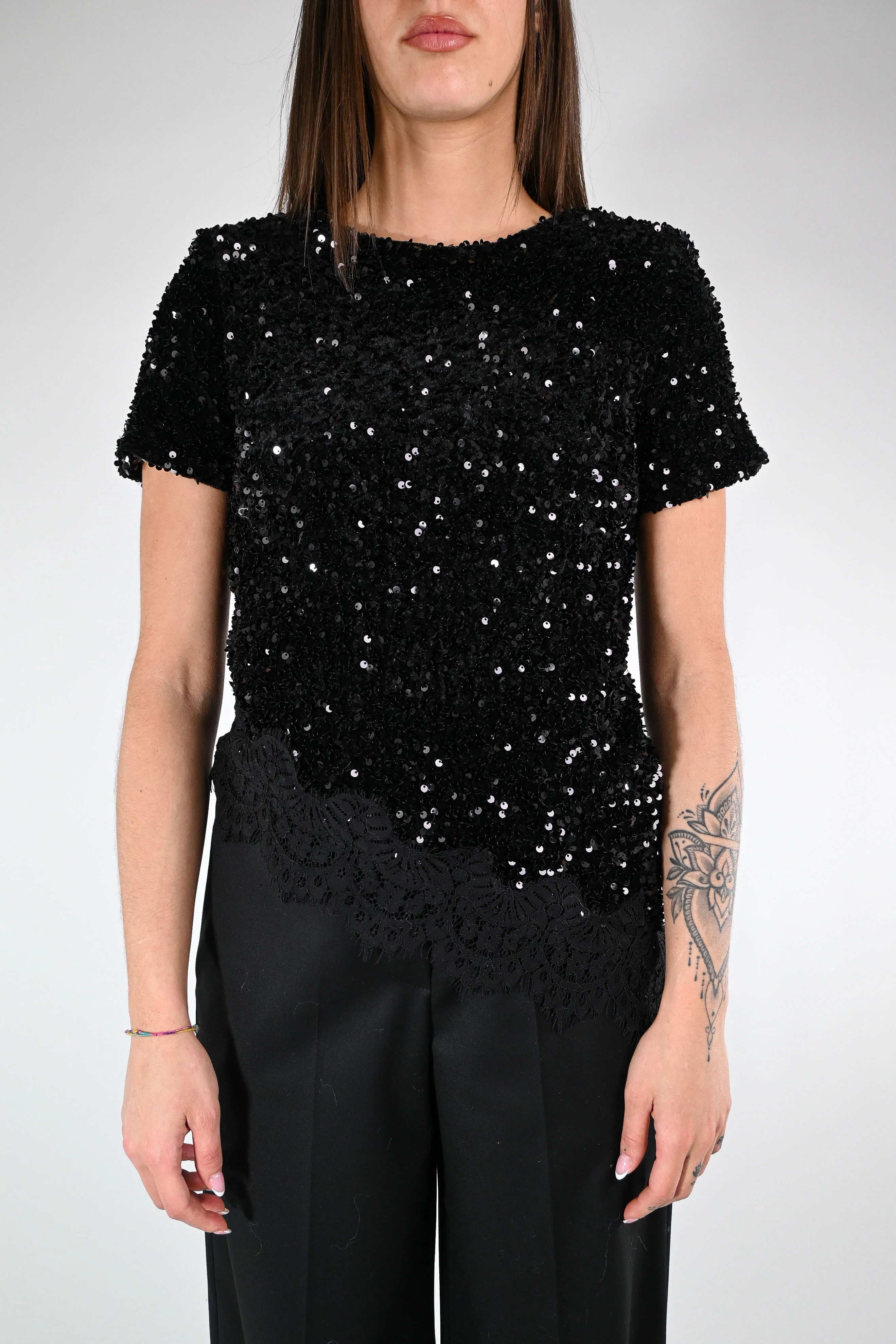 MOTEL - BLUSA PAILLETTES ASIMMETRICA+PIZZO ART.W25CC74 - NERO - Image 2