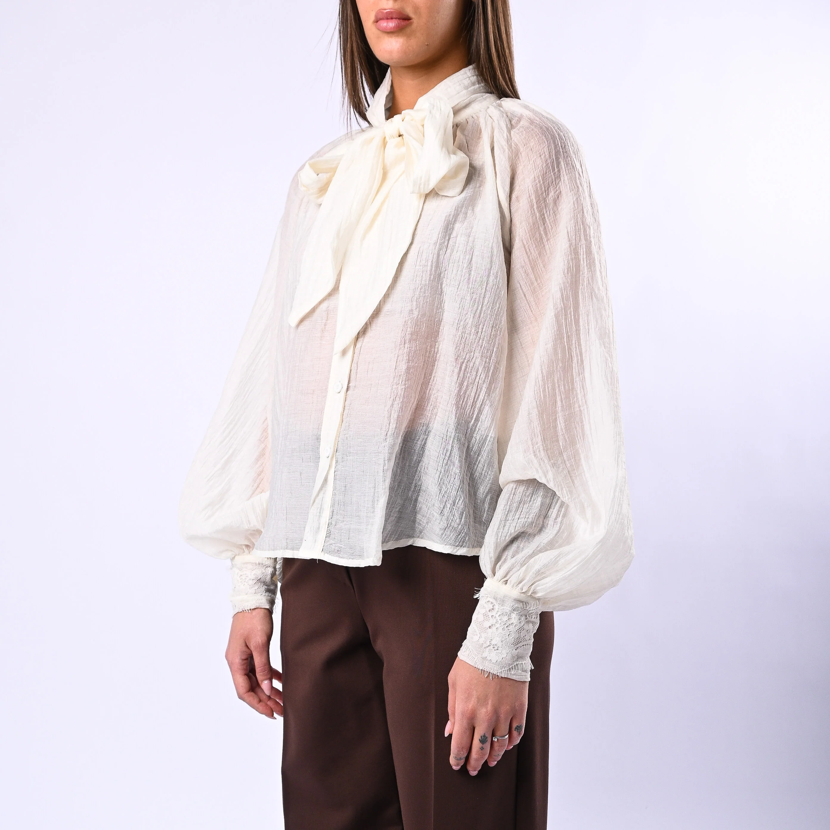 MOTEL - CAMICIA OVER LYOCELL CON FIOCCO ART.S26C447 - PANNA - Image 4