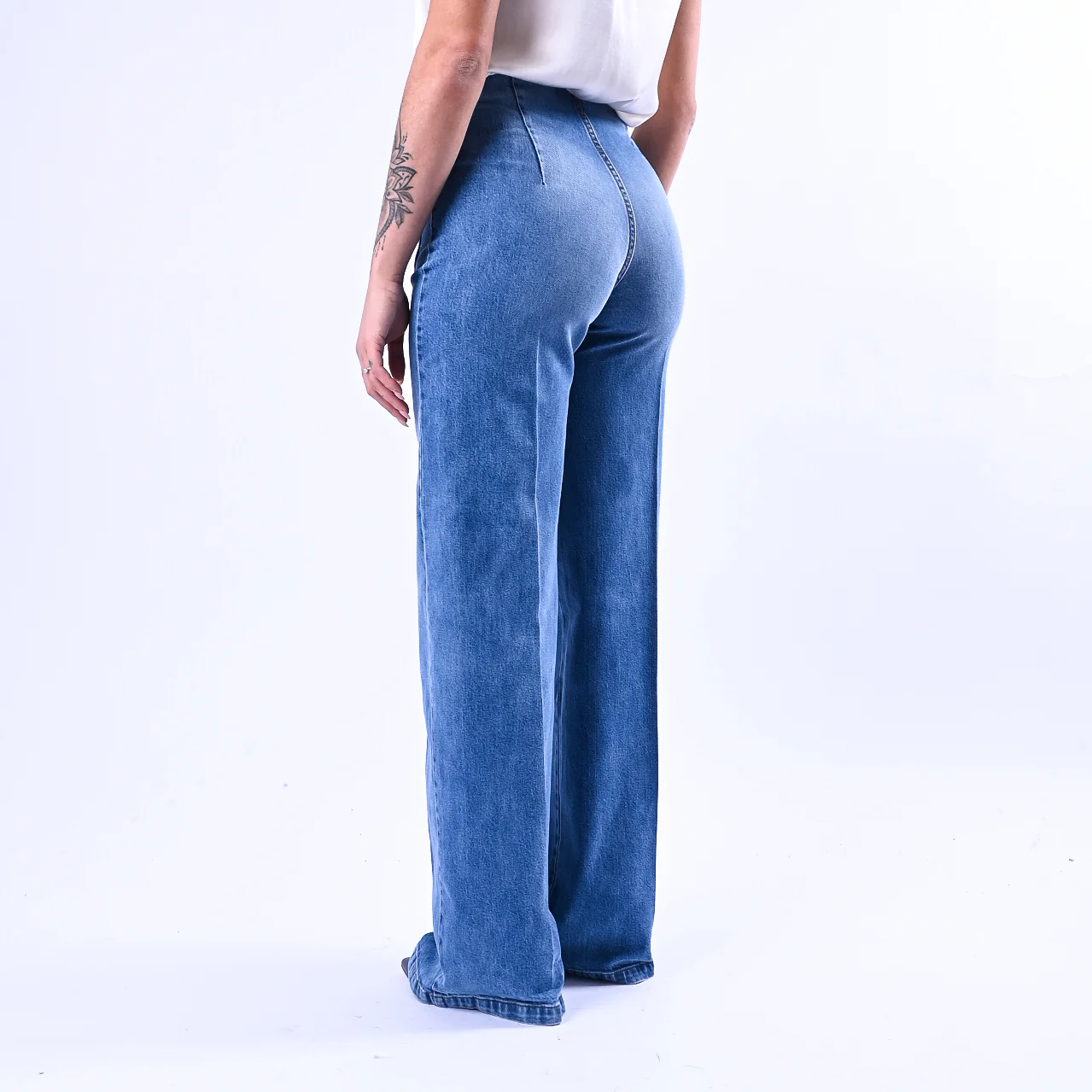 TENSIONE IN - JEANS CON TASCHE DAVANTI ART.CJ12722 - LAVAGGIO MEDIO - Image 4