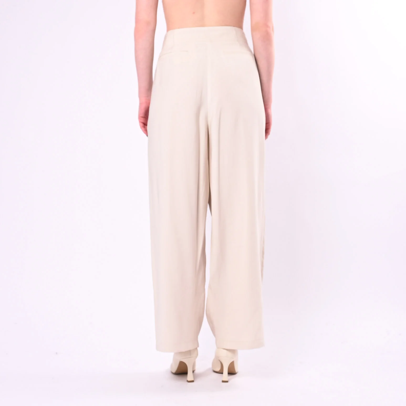 TENSIONE IN - PANTALONE PALAZZO CON PINCES ART. 26P4818/A - AVORIO - Image 4