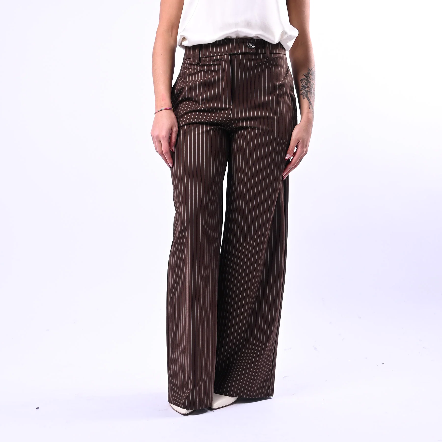 TENSIONE IN - PANTALONE PALAZZO GESSATO PUNTO MILANO ART.26B4075 - MORO - Image 2