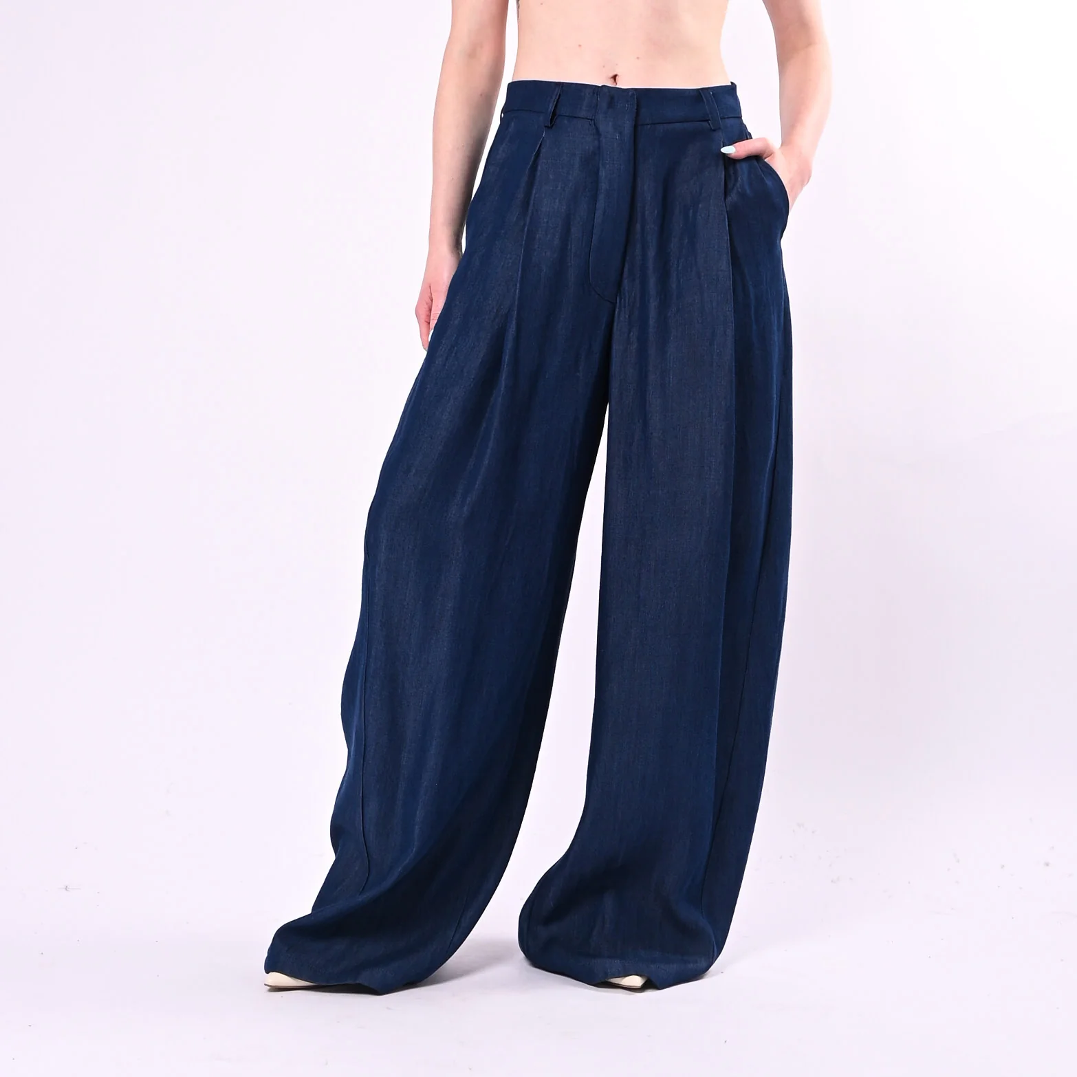 TENSIONE IN - PANTALONI BALLOON IN LYOCELL CON PINCES ART. S26PE21/B - BLU
