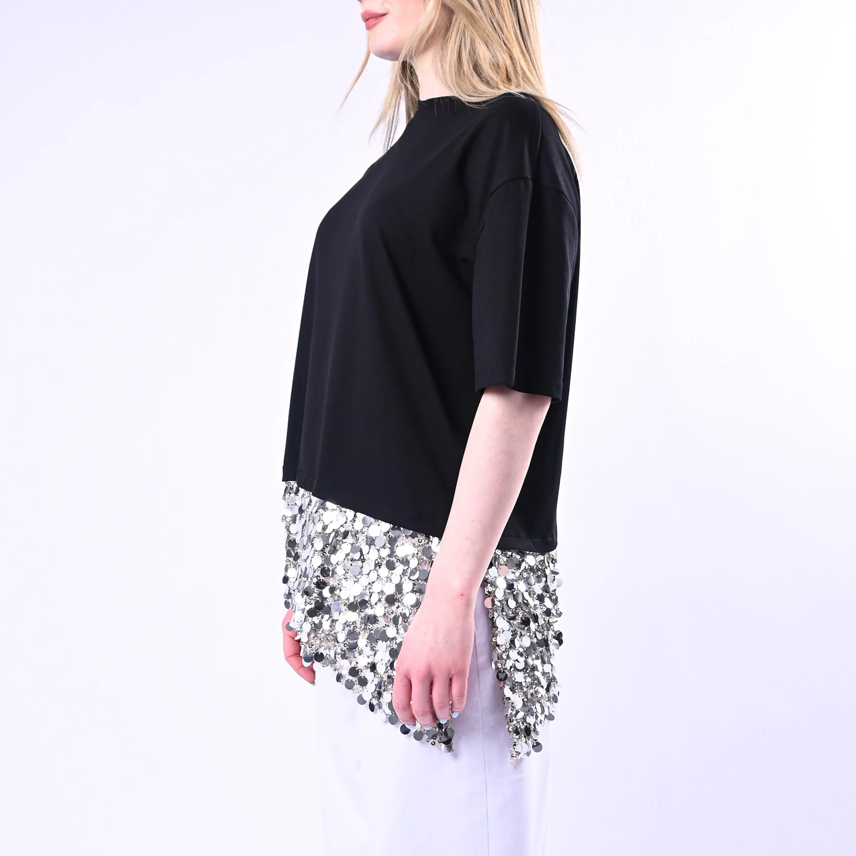 TENSIONE IN - T-SHIRT ASIMMETRICA CON INSERTO PAILLETTES ART.260187/N - NERO - Image 3