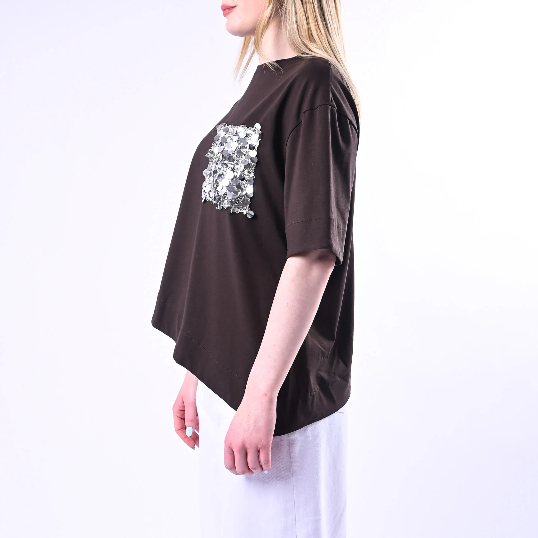 TENSIONE IN - T-SHIRT ASIMMETRICA CON TASCA PAILLETTES ART.260194/M - MORO - Image 3