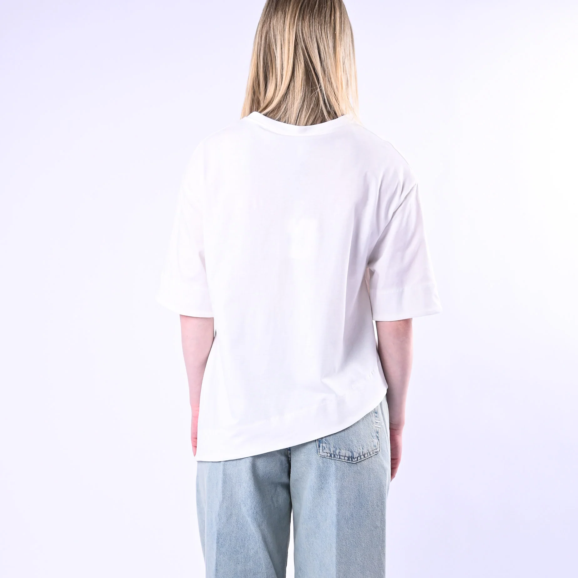 TENSIONE IN - T-SHIRT ASIMMETRICA CON TASCA PAILLETTES ART.260194/P - PANNA - Image 4