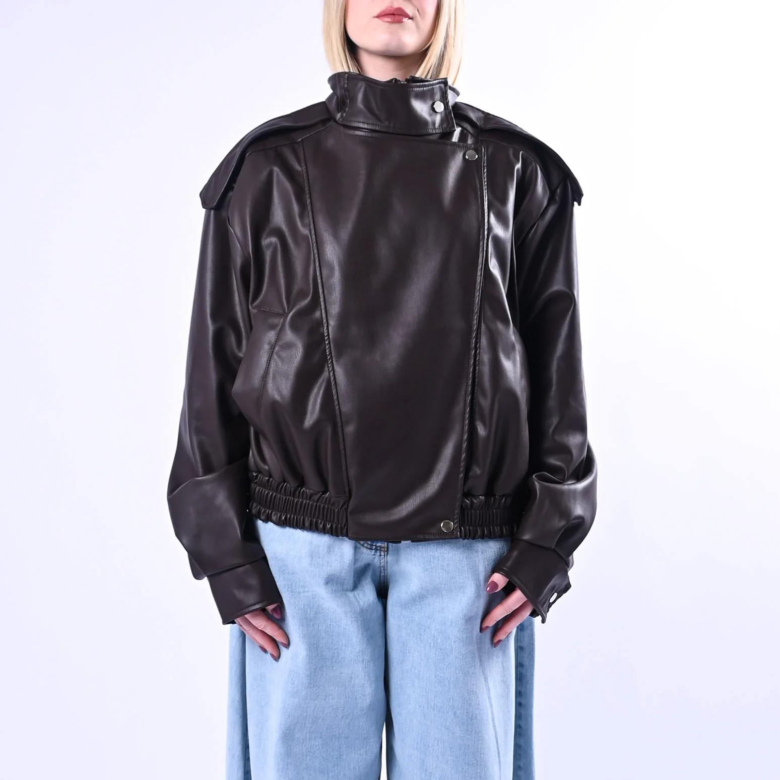 VICOLO - BOMBER OVER IN ECOPELLE COLLO ALTO ART.TAB1047 - MORO - Image 2