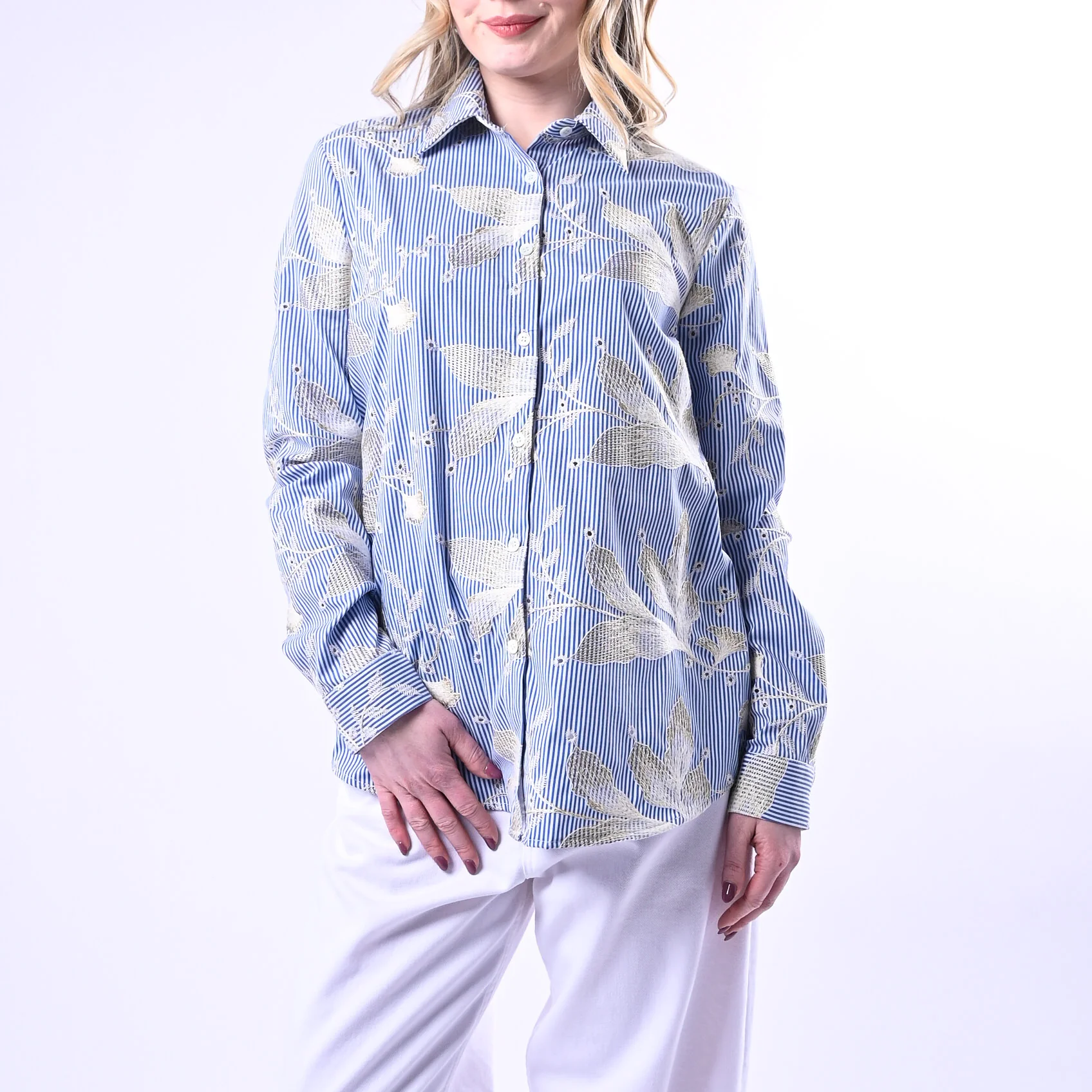 VICOLO - CAMICIA COLLETTO E BASTONCINO+RICAMO ORO ART.TAB1445 - BIANCO/CELESTE - Image 2