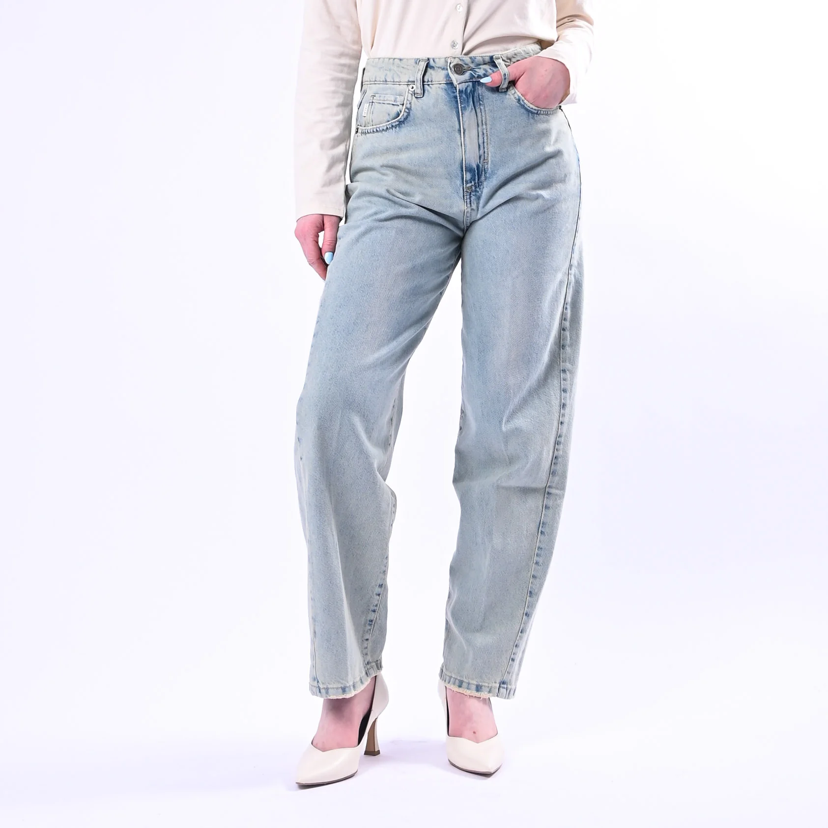 VICOLO - JEANS MAGDA BARREL ART.DAB5209/J - LAVAGGIO CHIARO