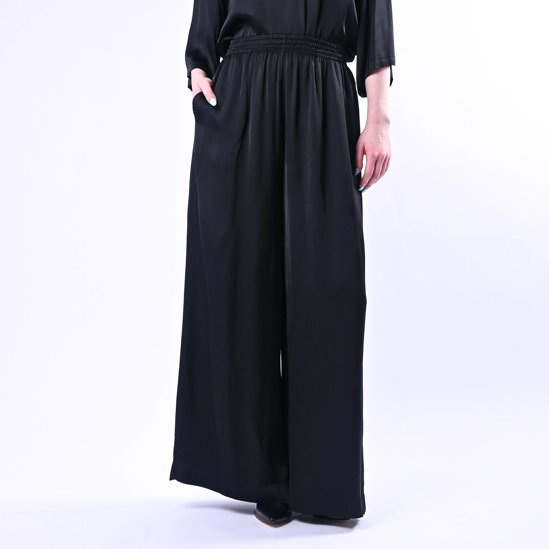 VICOLO - PANTALONE PALAZZO FLUIDO IN VISCOSA ART.TAB0082/N - NERO