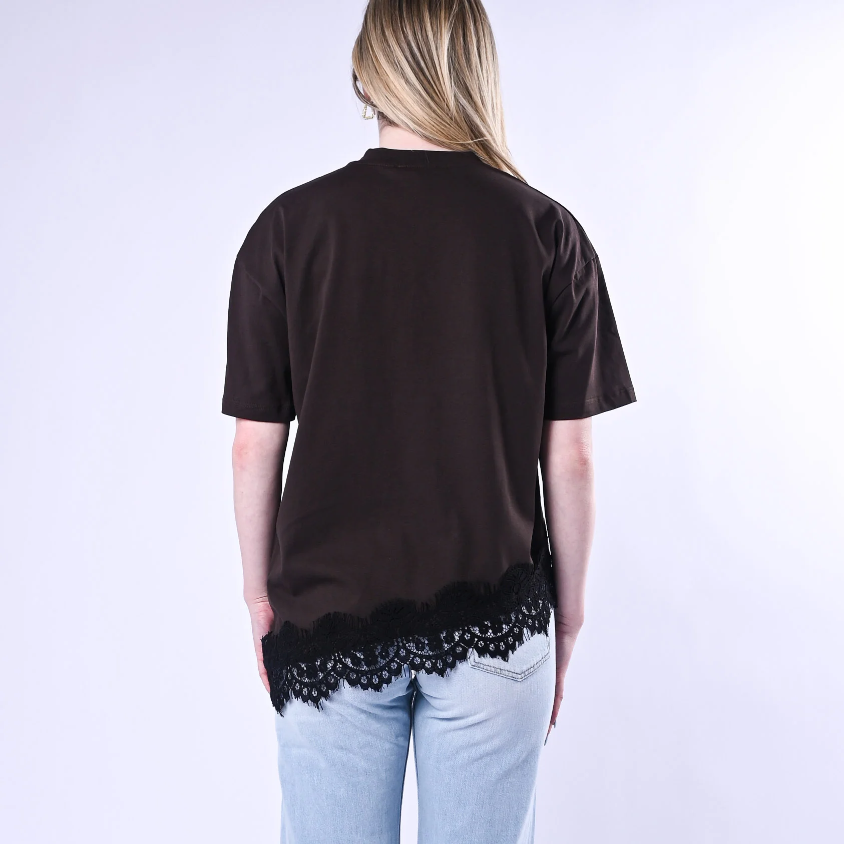 VICOLO - T-SHIRT ASIMMETRICA CON PIZZO ART.RAB0598/M - MORO - Image 4