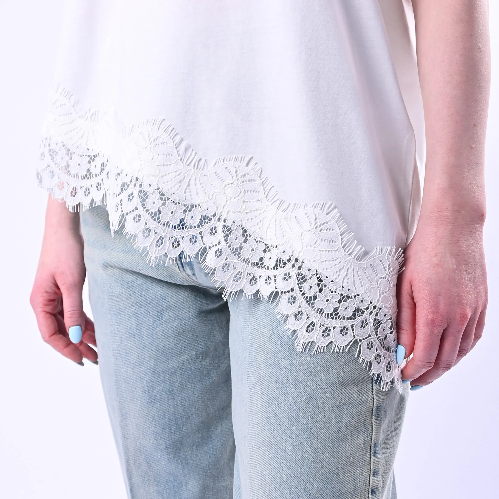 VICOLO - T-SHIRT ASIMMETRICA CON PIZZO ART.RAB0598/N - NATURALE - Image 5