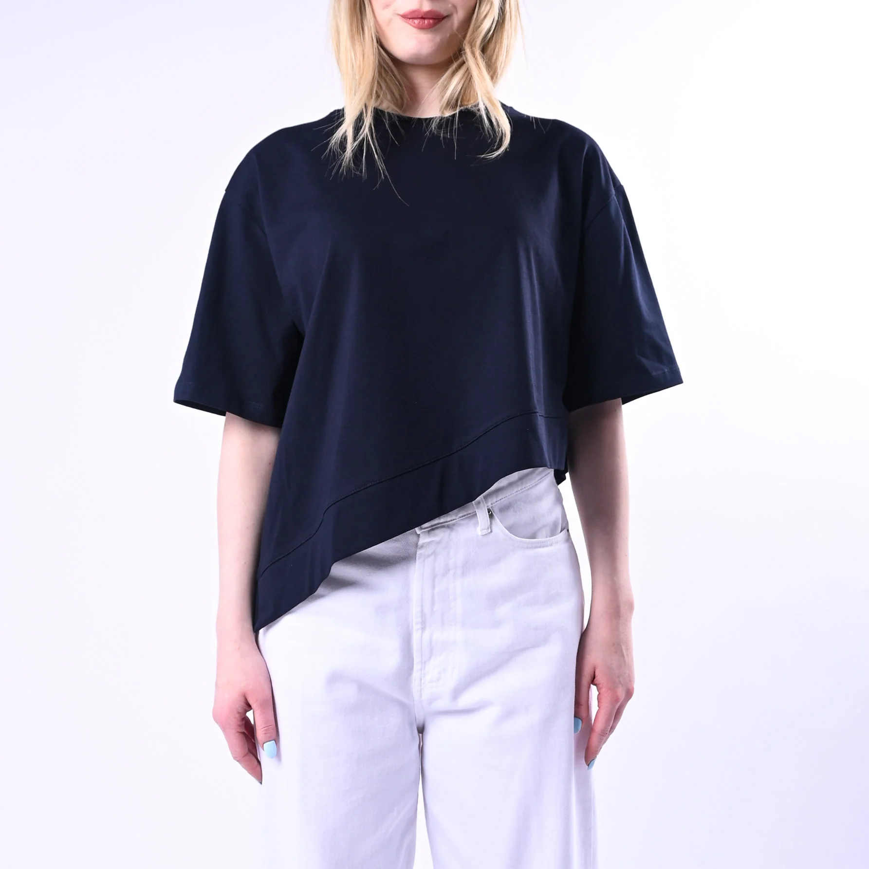 VICOLO - T-SHIRT GIRCOLLO ASIMMETRICA ART.UAB0281/BL - BLU - Image 2