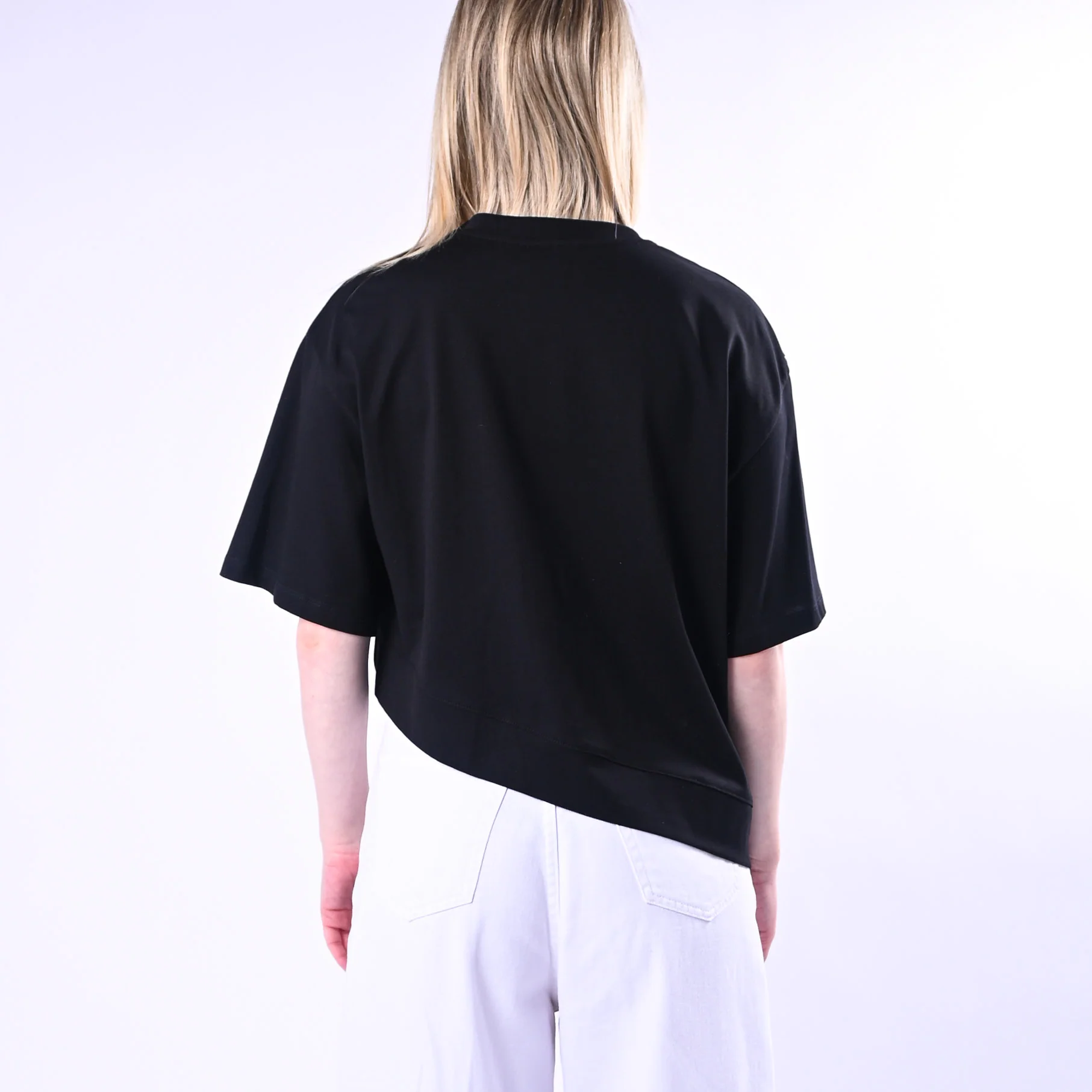 VICOLO - T-SHIRT GIRCOLLO ASIMMETRICA ART.UAB0281/N - NERO - Image 4
