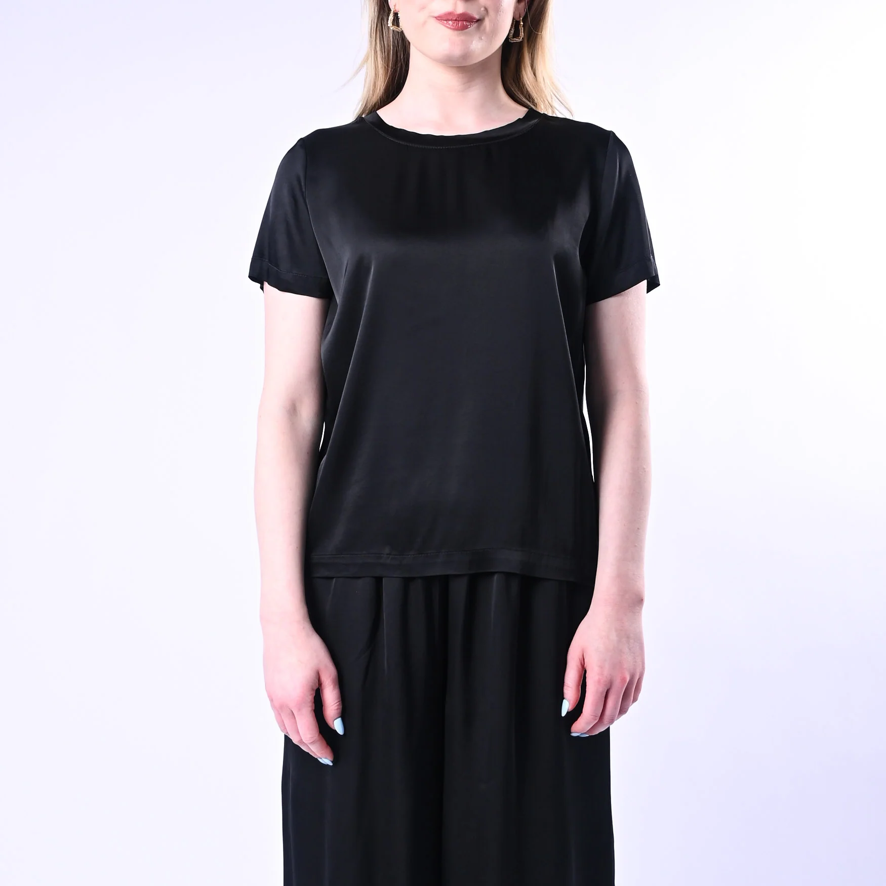 VICOLO - T-SHIRT GIROCOLLO IN VISCOSA ART.TAB0083/N - NERO - Image 2