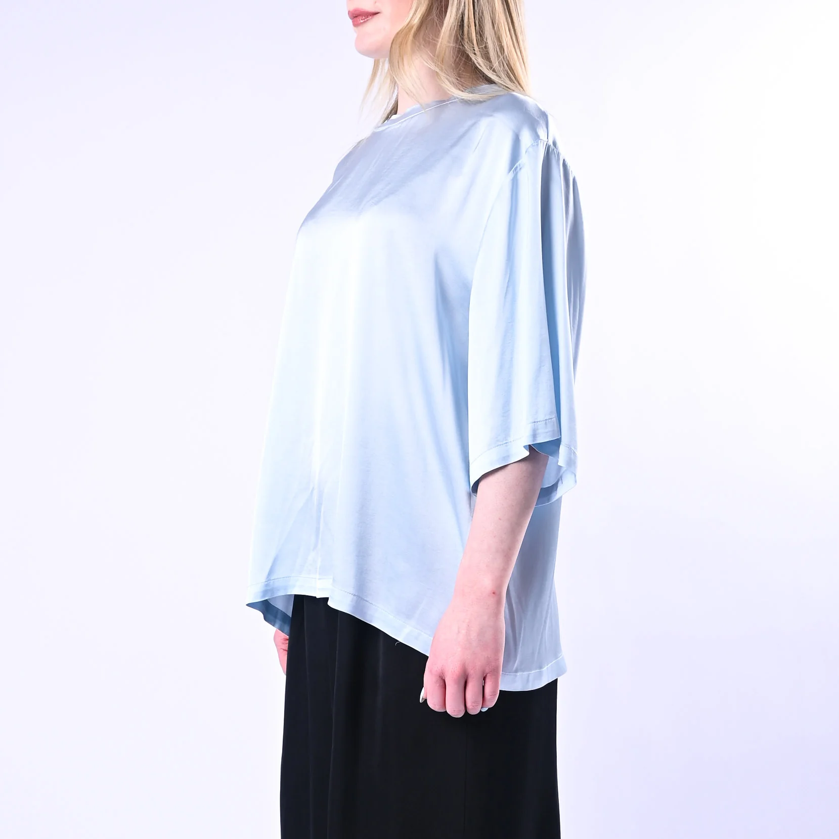 VICOLO - T-SHIRT OVER IN VISCOSA ART.TAB0081/C - CELESTE - Image 3