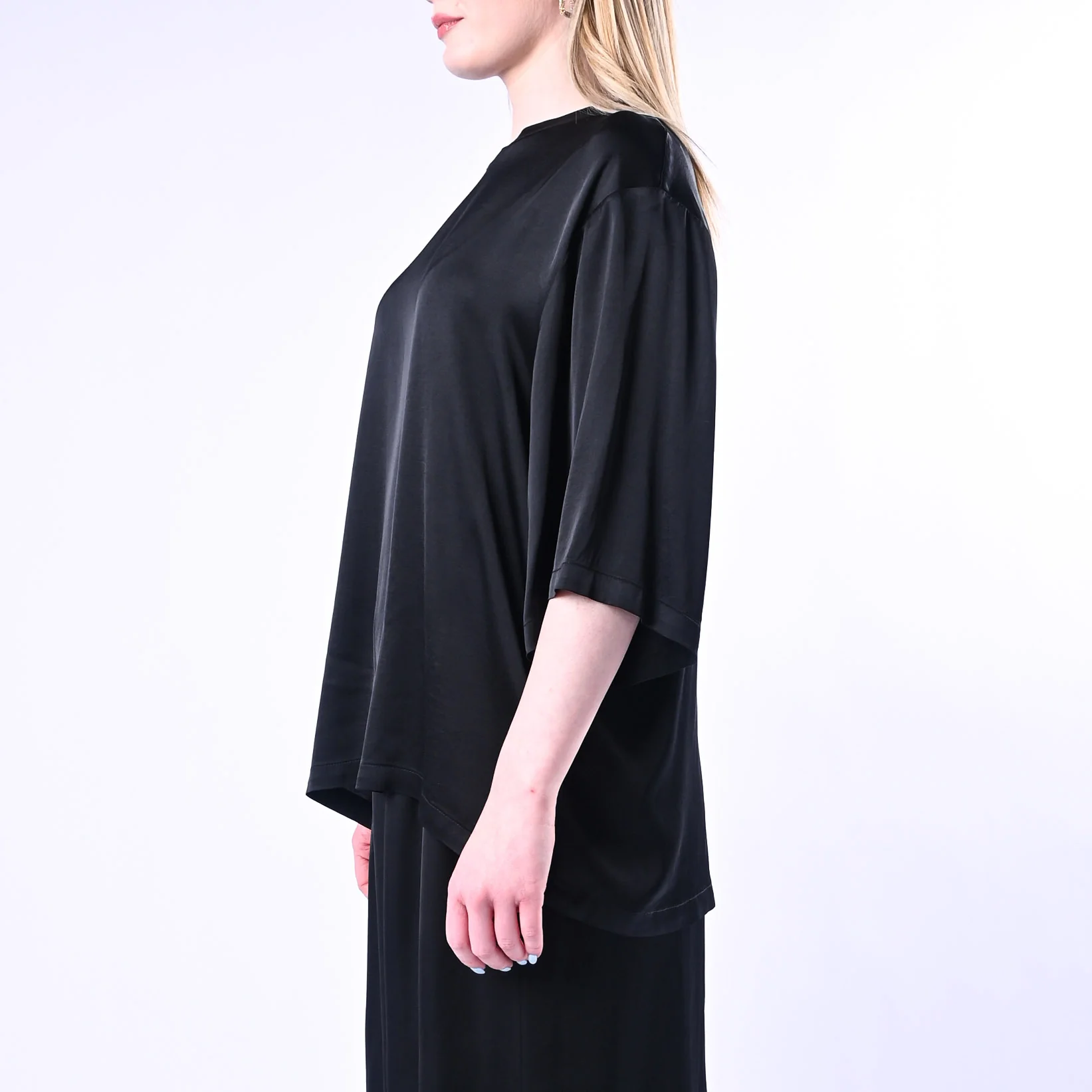 VICOLO - T-SHIRT OVER IN VISCOSA ART.TAB0081/N - NERO - Image 4