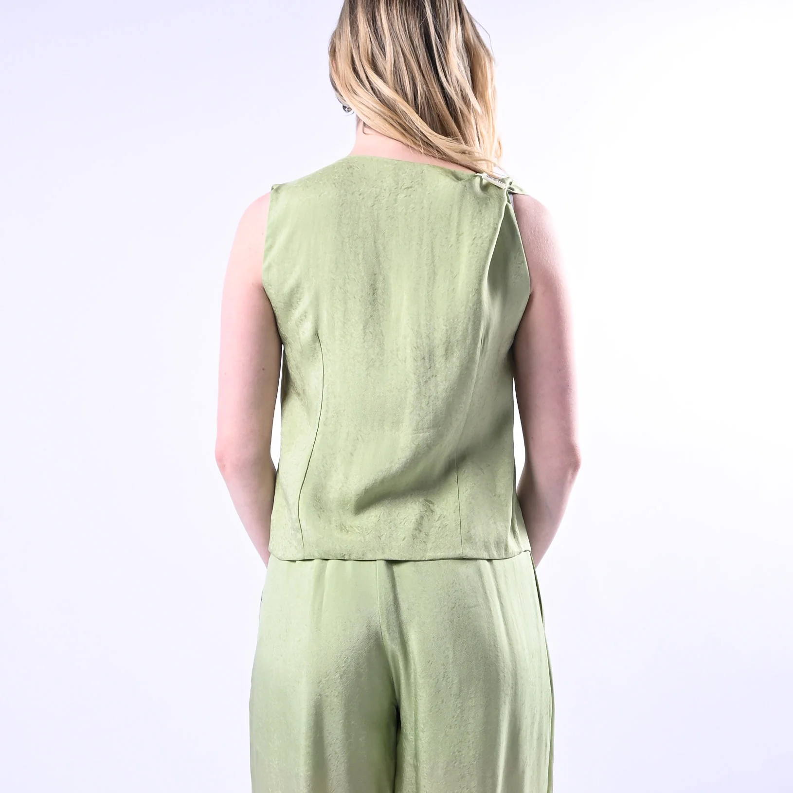 WU'SIDE - GILET FLUIDO CON BOTTONI GIOIELLO ART.26293 - SALVIA - Image 5